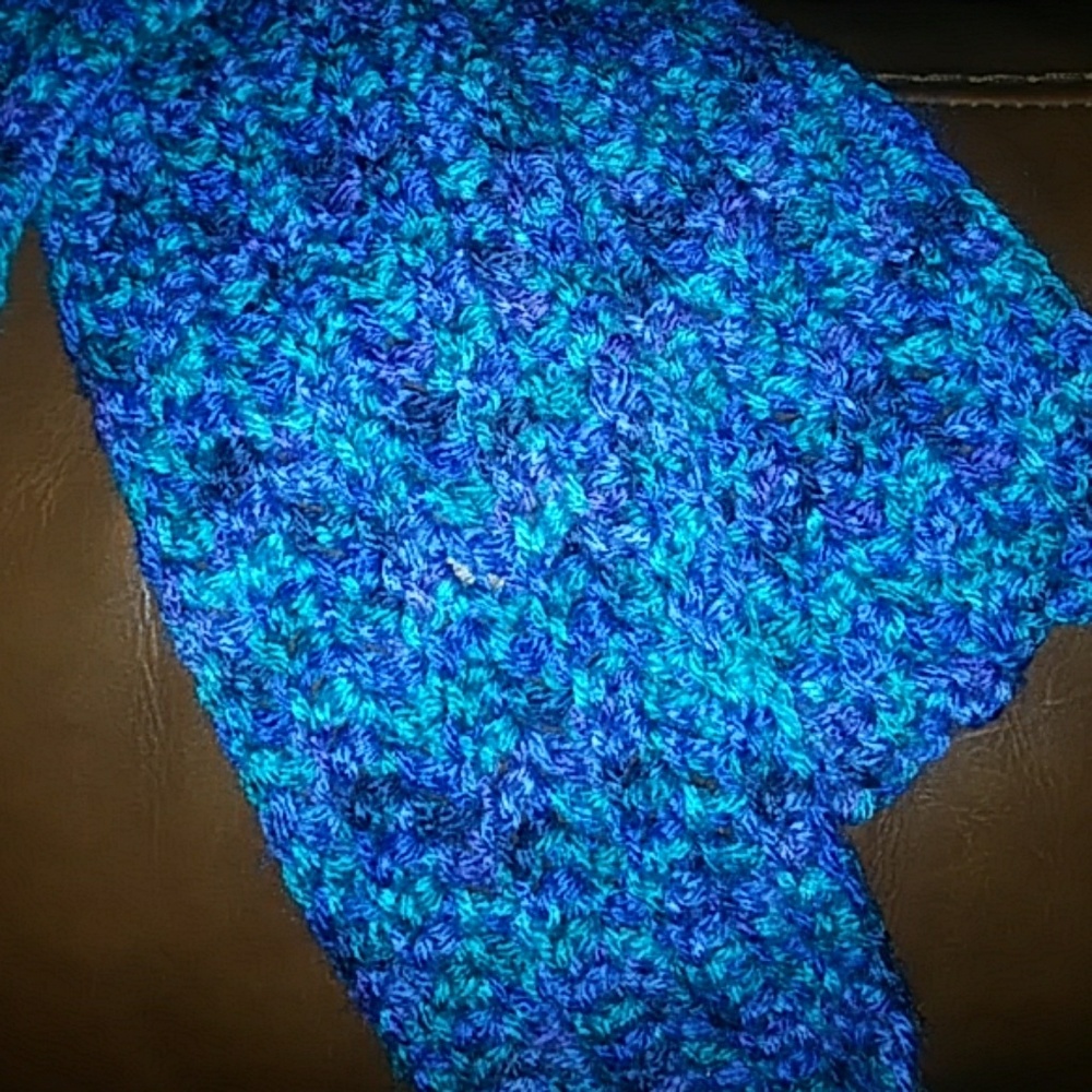 Hand made scarf - Picture 2 of 2